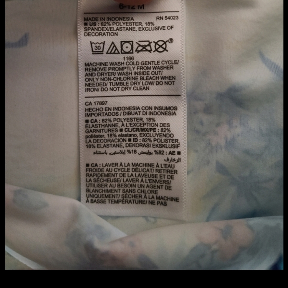 Old Navy Infant Swimwear Bundle - Picture 9 of 9